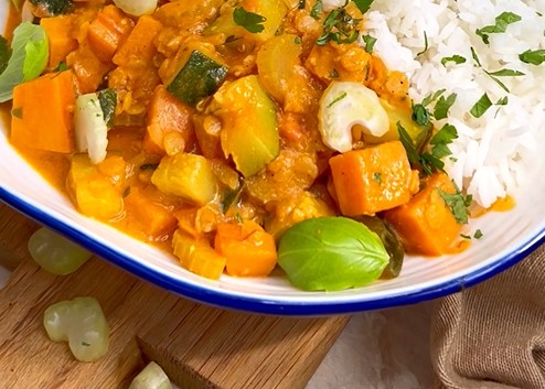 Curry z soczewicy z selerem naciowym