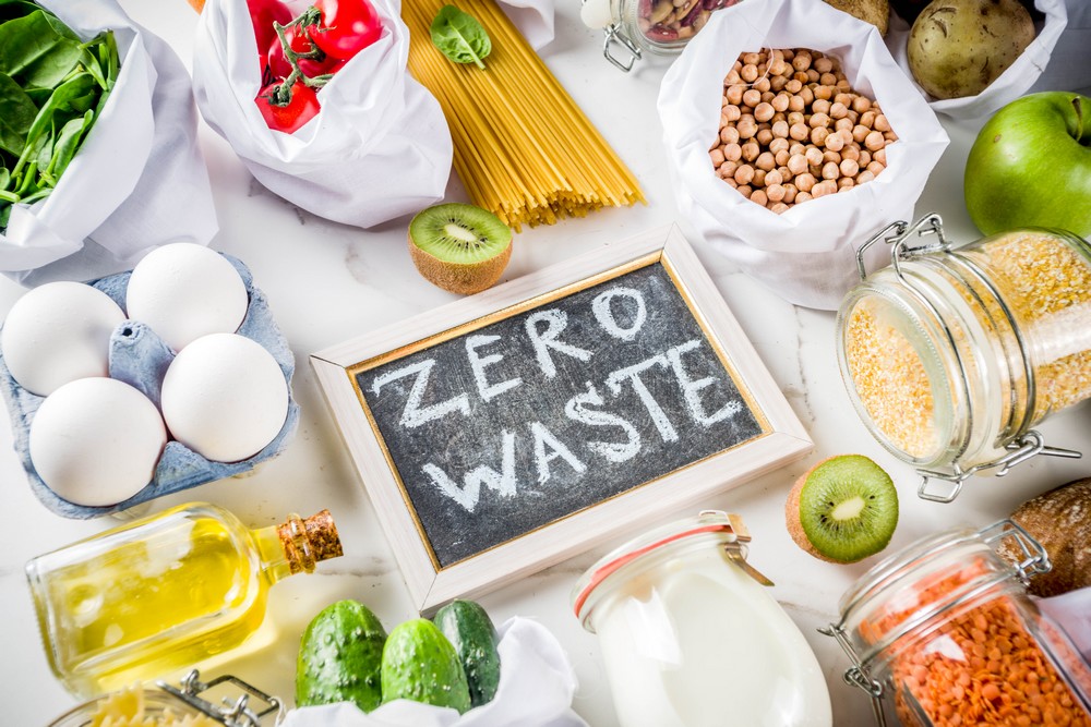 Zakupy i przechowywanie w duchu zero waste – porady, wskazówki, przepisy z selerem naciowym